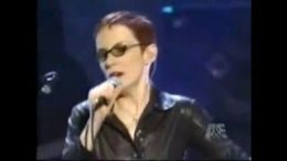 Eurythmics-Live-By-Request-Sweet-Dreams-Are-Made-Of-This