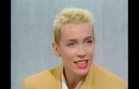 Eurythmics –  When The Day Goes Down (Live Acoustic Wogan 1989)
